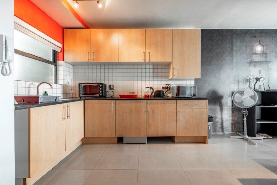 0 Bedroom Property for Sale in Sea Point Western Cape